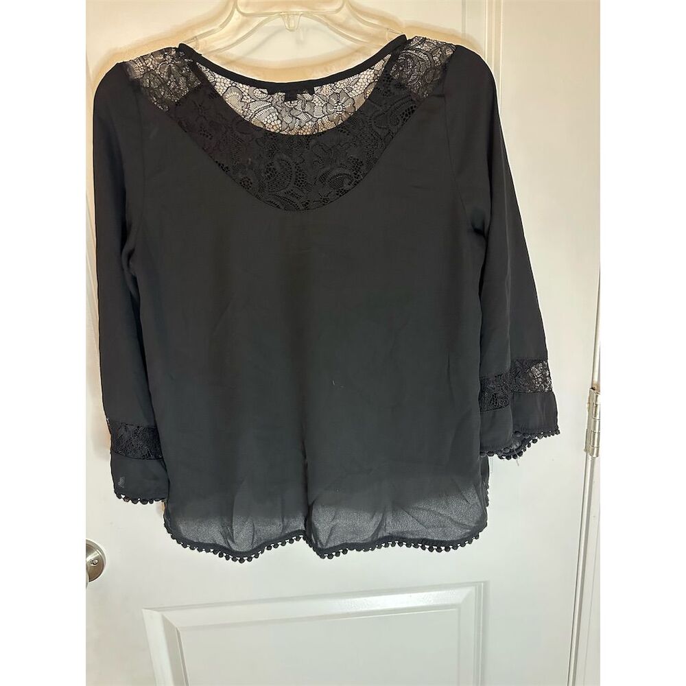 Monteau brand Women's Black Lace Crochet Blouse Jewel Neck 3/4 Sleeve Size M - Picture 2 of 7